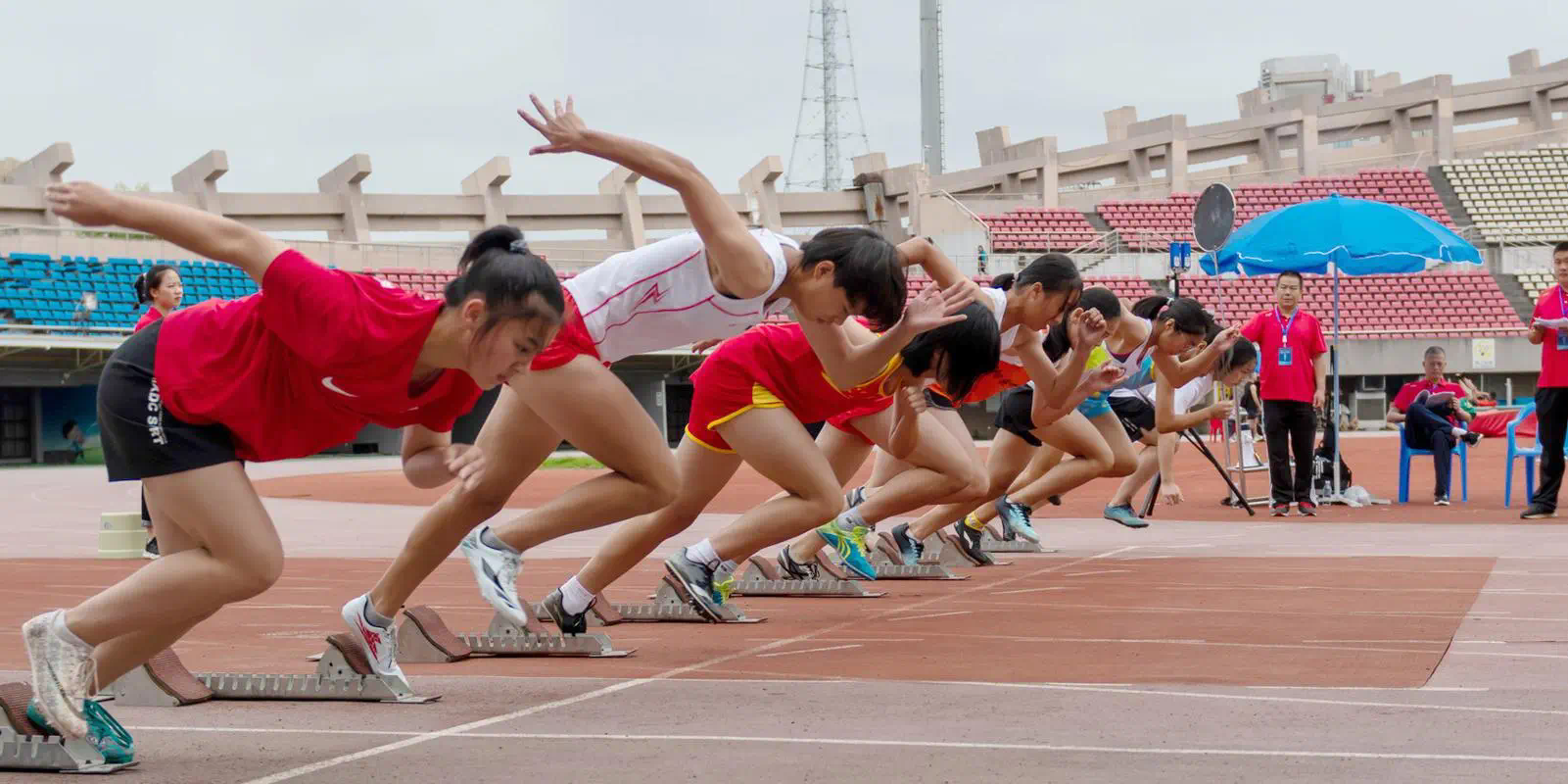 女人怎么选网球拍拍子